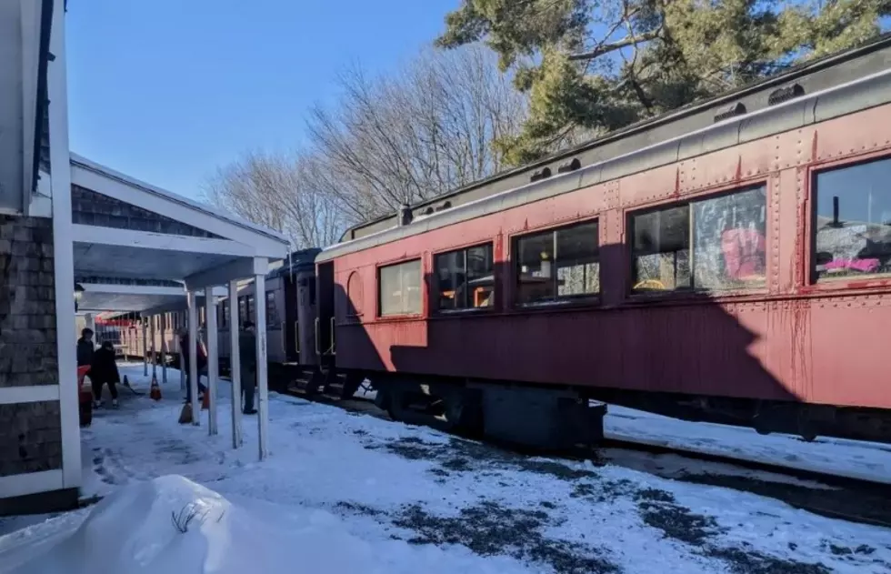 Pizza & Whoopie Pie Train Rides In Unity Are Back Next Month